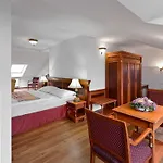 Continental Hotel 4*