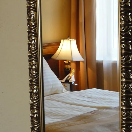 Ξενοδοχείο Continental 4*