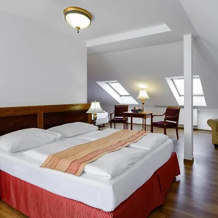 Continental Hotel 4*