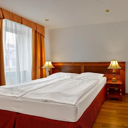 Continental Hotel