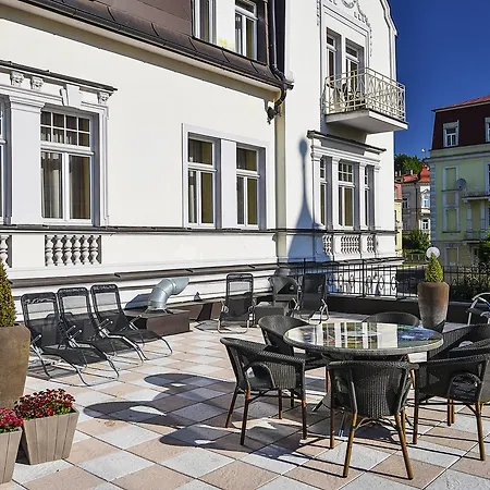 Continental 4*